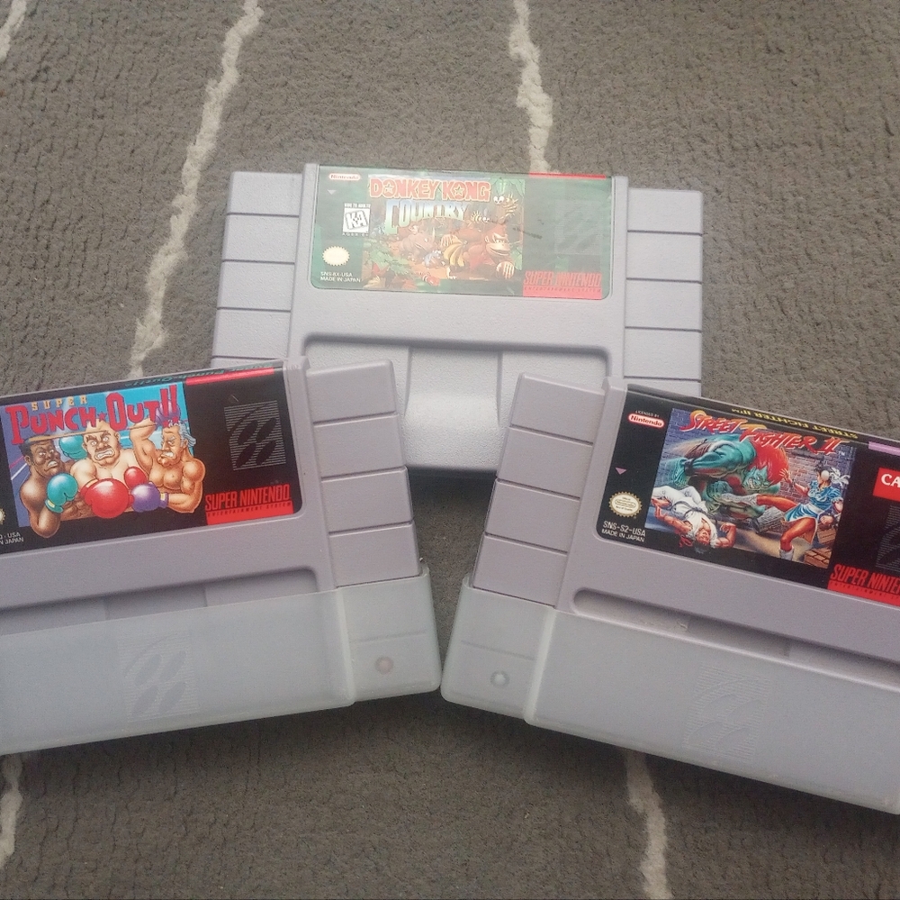 Super Nintendo entertainment console, two controllers and 10 games. - Picture 7 of 10